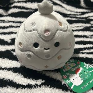 Squishmellow a white Christmas tree